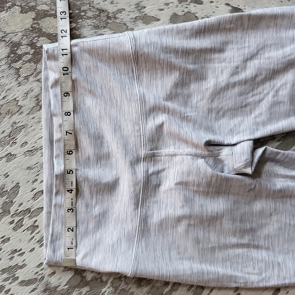 Lululemon Wunder Under High-Rise Tight 25" Luxtreme Wee Are From Space - Picture 7 of 10